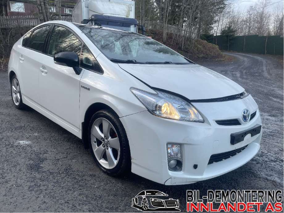 Toyota Prius 2009-2016 (Type III) (COMBI) (COMBI), Motorkode: 2ZR-FXE, Girkassekode: 3090047060