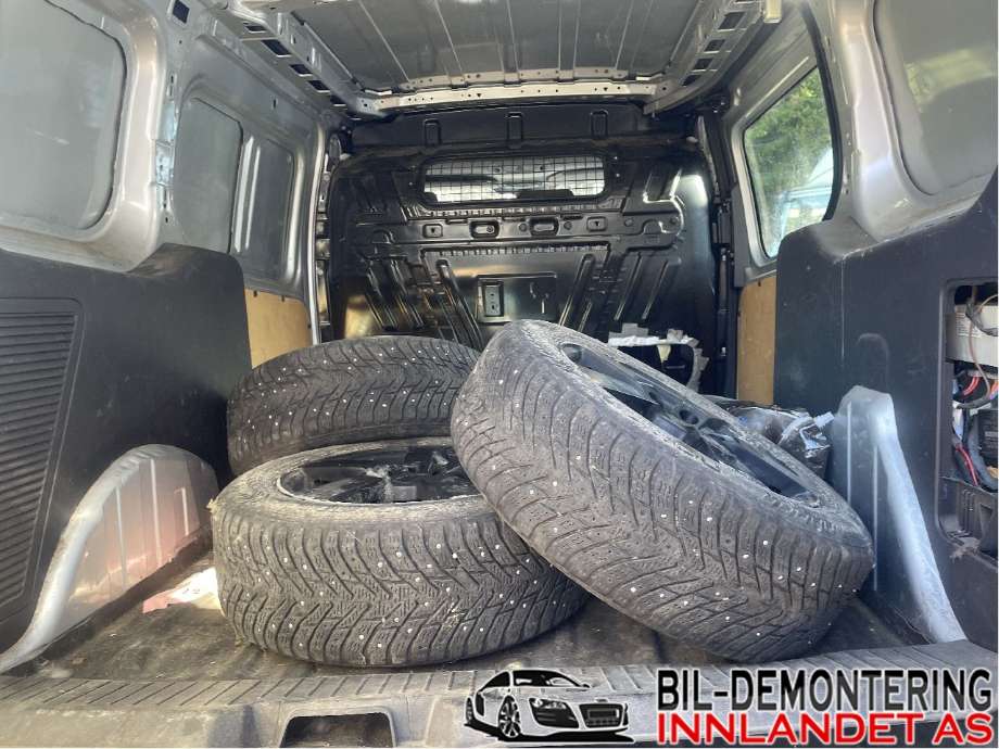 Ford Transit Connect 2013-2018 Type II, Fase 1 delebil , Motorkode: TZGA, Girkassekode: