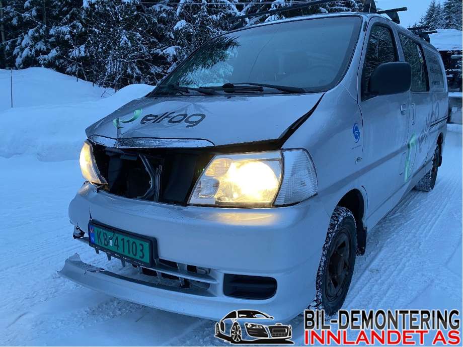 Toyota Hiace 2007-2012 (Fase 3) , Motorkode: 2KD-FTV, Girkassekode: 3303026A61