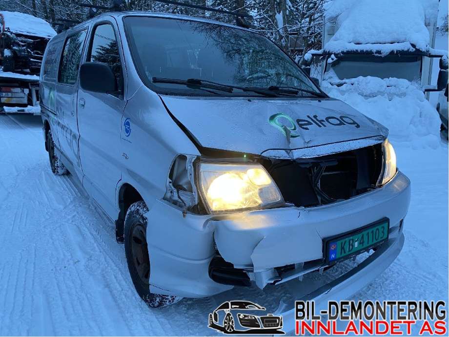 Toyota Hiace 2007-2012 (Fase 3) , Motorkode: 2KD-FTV, Girkassekode: 3303026A61