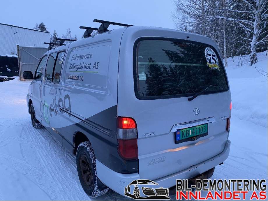 Toyota Hiace 2007-2012 (Fase 3) , Motorkode: 2KD-FTV, Girkassekode: 3303026A61