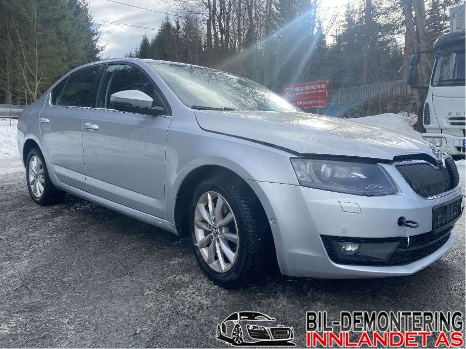 Škoda Octavia 2013-2016 (Type III, Fase 1) , Motorkode: CLHA, Girkassekode: PMZ