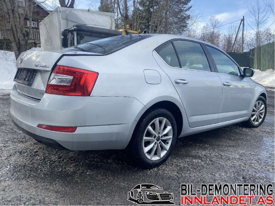Škoda Octavia 2013-2016 (Type III, Fase 1) , Motorkode: CLHA, Girkassekode: PMZ
