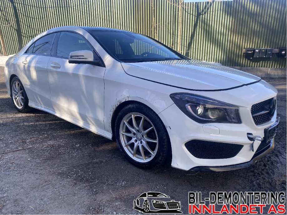 Mercedes CLA 2013-2019 (C117) (C117), Motorkode: M270.910, Girkassekode: 724.002