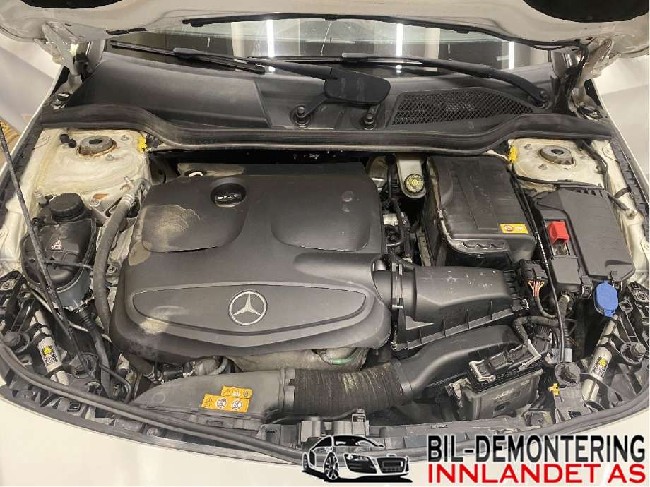 Mercedes CLA 2013-2019 (C117) (C117), Motorkode: M270.910, Girkassekode: 724.002