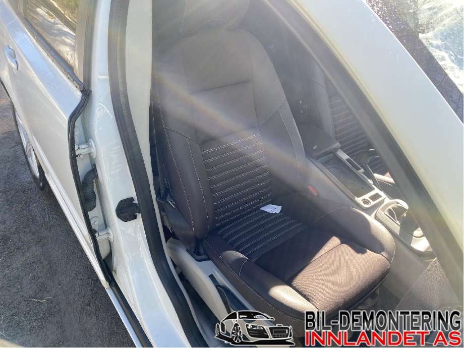 Volvo V50 2007-2012 (Fase 2) , Motorkode: D4164T, Girkassekode: MTX75