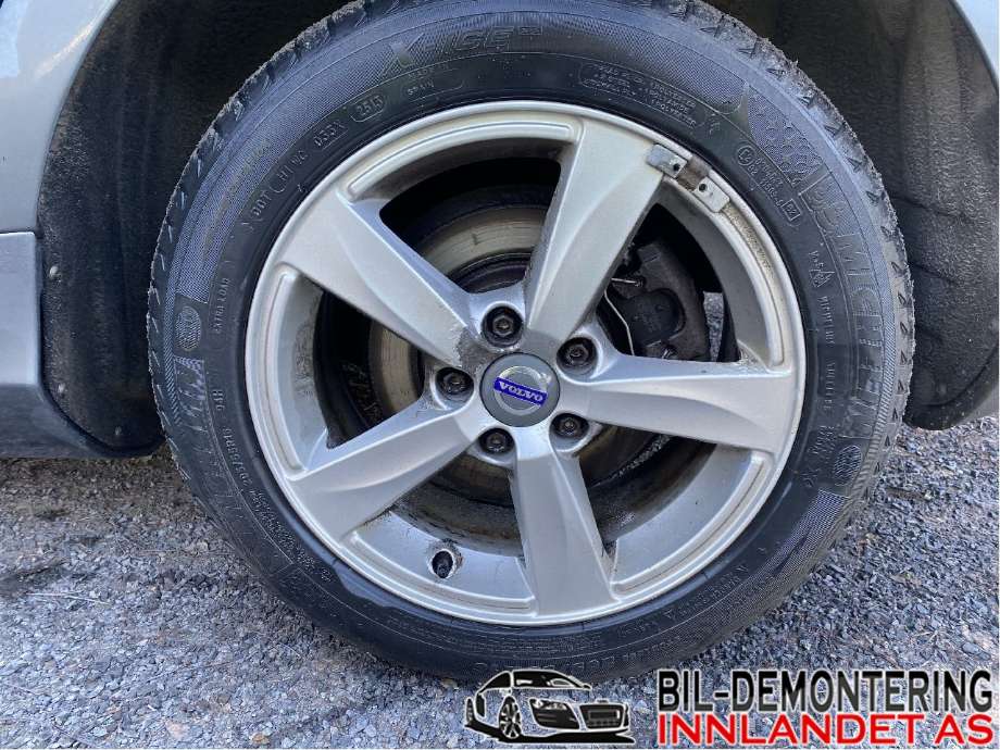 Volvo V40 2012-2019 , Motorkode: D4162T, Girkassekode: MPS6