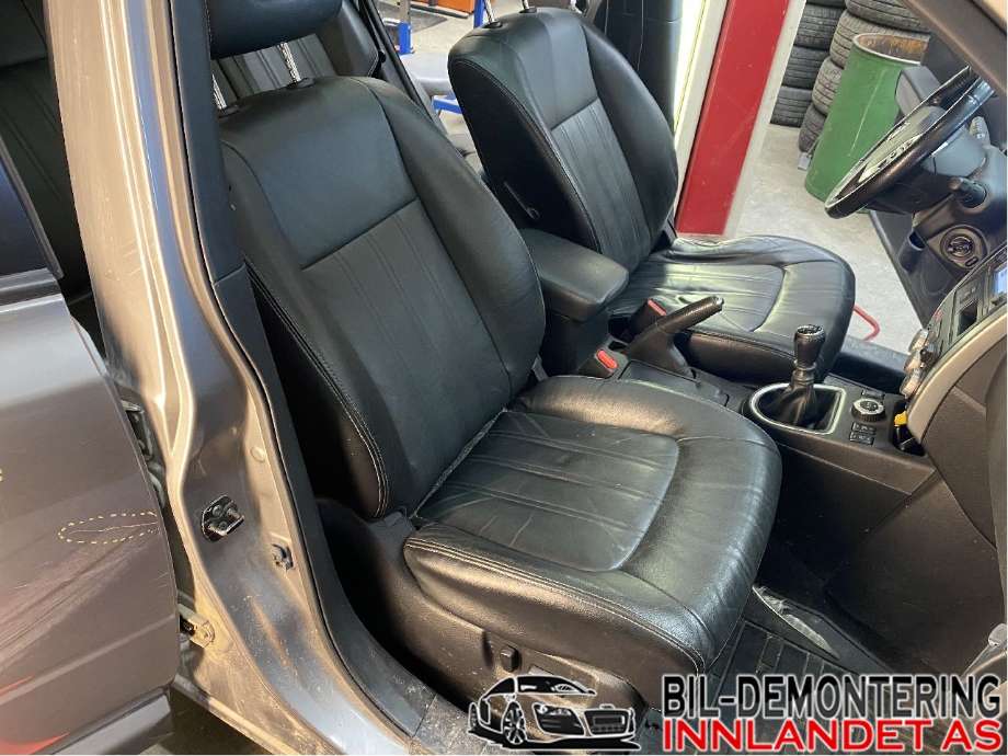 Nissan X-Trail 2007-2014 (T31) delebil , Motorkode: M9R, Girkassekode: 320103UB6B