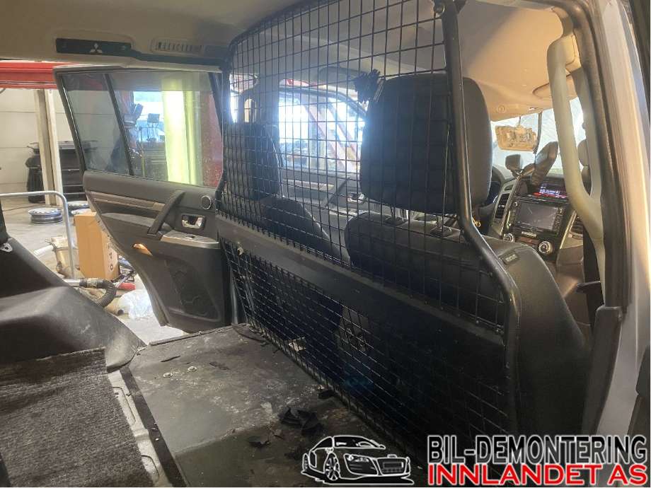 Mitsubishi Pajero 2016-2019 (Type IV, Fase 2) , Motorkode: 4M41, Girkassekode: 2700A130