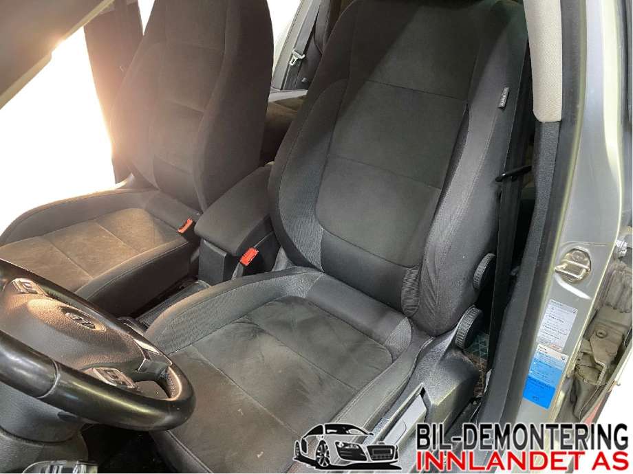 VW Golf, Plus/Cross 2009-2013 (Fase 2) , Motorkode: CAYC, Girkassekode: NKA