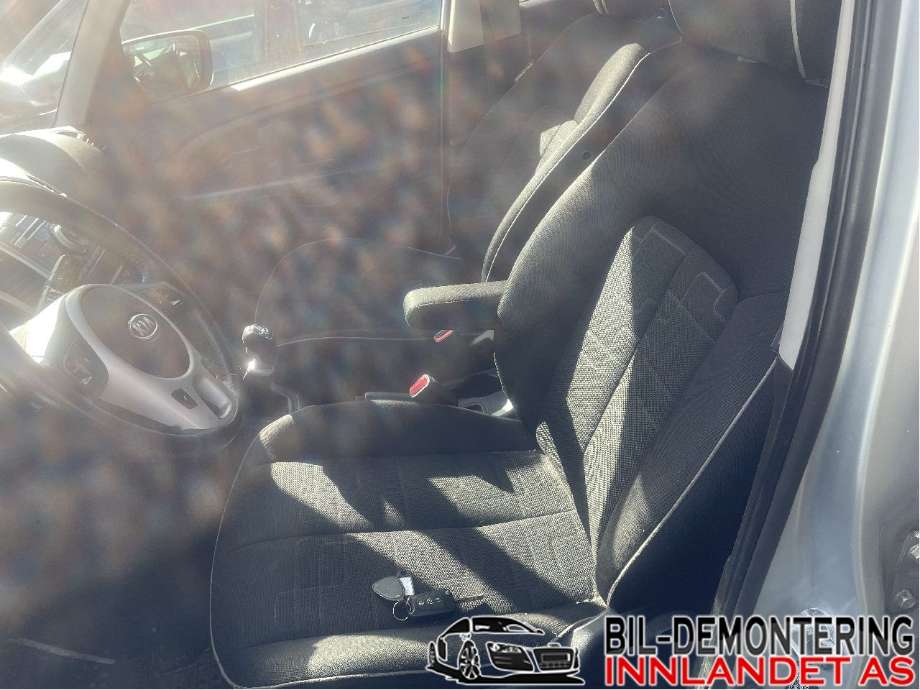 Kia Venga 2010-2017 delebil , Motorkode: D4FC-L, Girkassekode: 