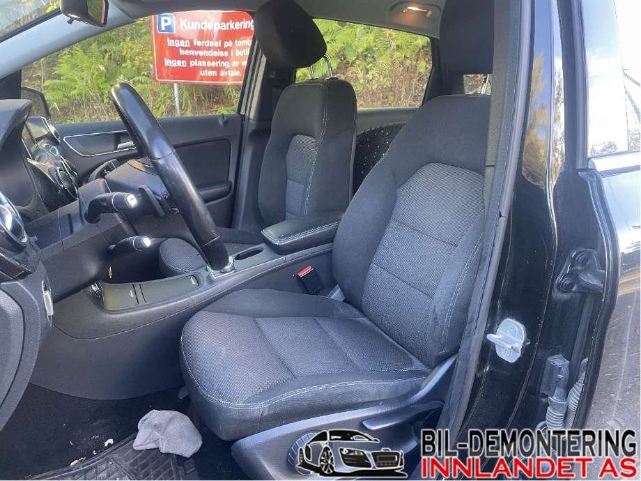 Mercedes B-Klasse 2011-2018 (W246) delebil , Motorkode: M270.910, Girkassekode: A 246 370 89 02