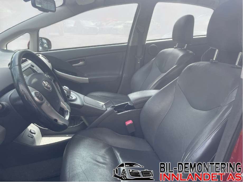 Toyota Prius 2009-2016 (Type III) (COMBI) delebil , Motorkode: 2ZR-FXE, Girkassekode: 