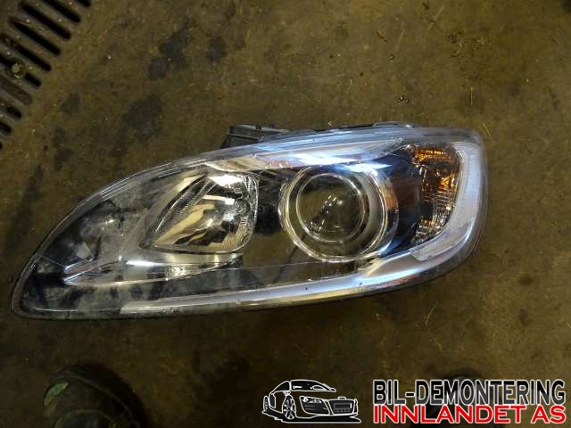 Frontlykt venstre halogen til Volvo V60/V60 CC, 2013-2018 (Type I, Fase 2)  