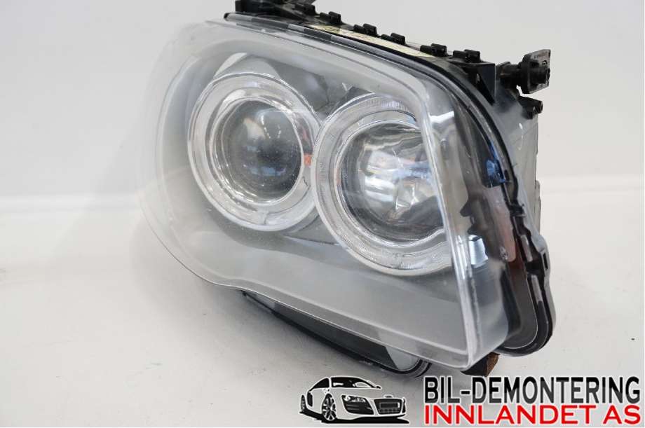 Frontlykt høyre halogen til BMW 1-Serie 2004-2011 (E81/E82/E87/E88) (E81/E82/E87/E88) (63 11 7 159 302|)