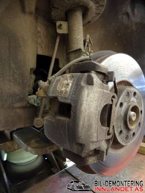 Bremsecaliper venstre foran til Peugeot 308, 2013-2021 (Type II)  (16 517 587 80)