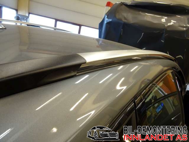 Takrails til Volvo V40, 2012-2019
