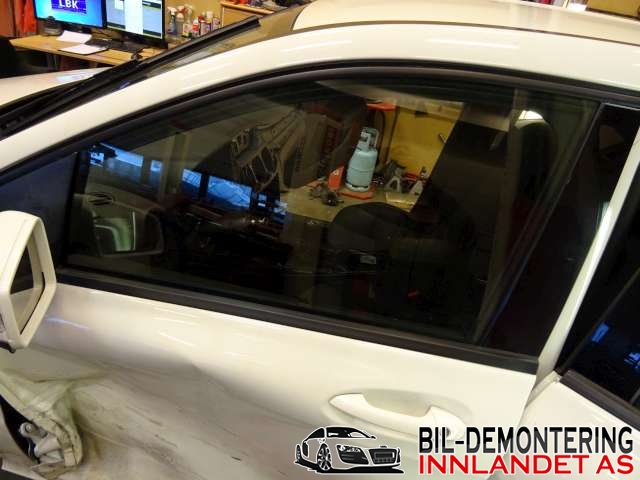 Siderute venstre foran til Mercedes B-Klasse, 2011-2018 (W246) (W246) (A 246 725 05 00)