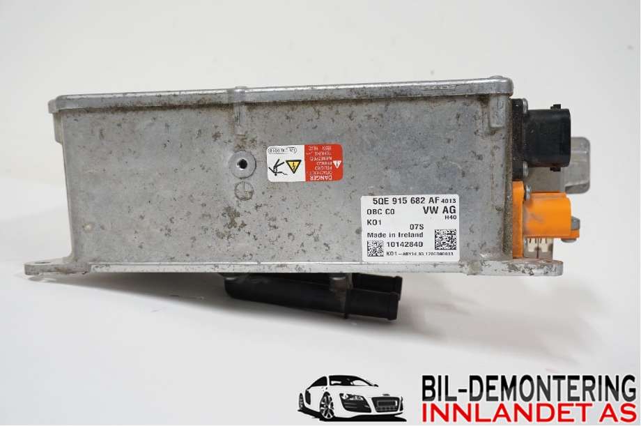 Batterilader (OBC - On Board Charger) til VW e-Golf 2017-2020 (Fase 2)  (VOLKSWAGEN|5QE 915 682 BG||5QE915682AF)