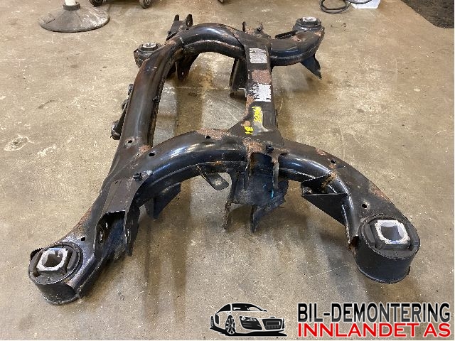 Travers bak til BMW X5 2013-2018 (F15) (F15) (BMW|33 31 6 863 815|)