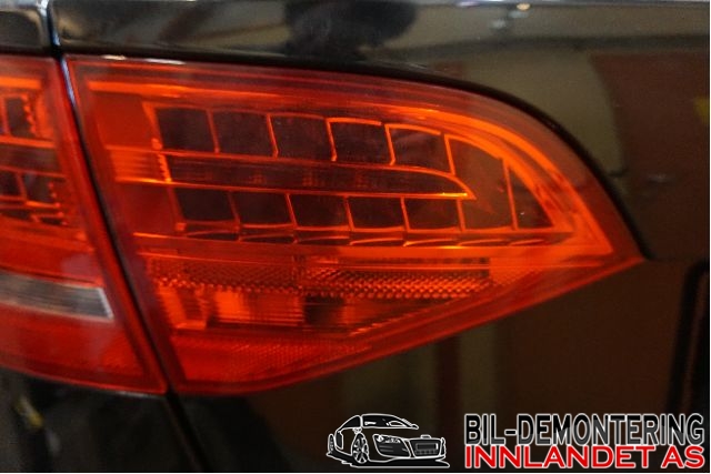 Baklykt venstre indre til Audi A4, Allroad, 2009-2016 (Type I) (B8) (B8) (AUDI|8K9 945 093 B)