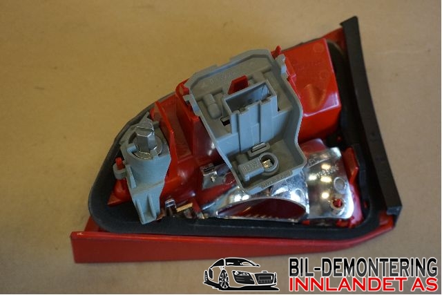 Baklykt venstre indre til Audi A4, Allroad 2009-2016 (Type I) (B8) (B8) (AUDI|8K9 945 093 B|)