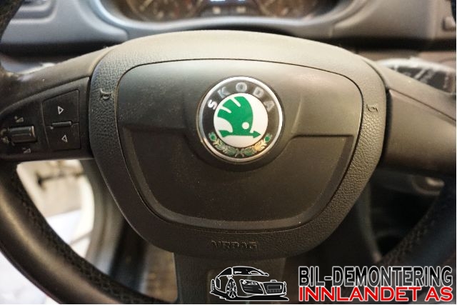 Airbag rattpute til Škoda Fabia, 2010-2014 (Type II, Fase 2)  (SKODA|5J0 880 201 L)