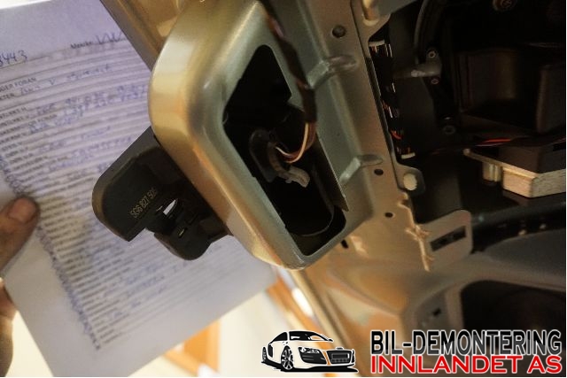 Baklukelås til VW e-Golf, 2014-2017 (Fase 1) (VOLKSWAGEN|5G6 827 505)