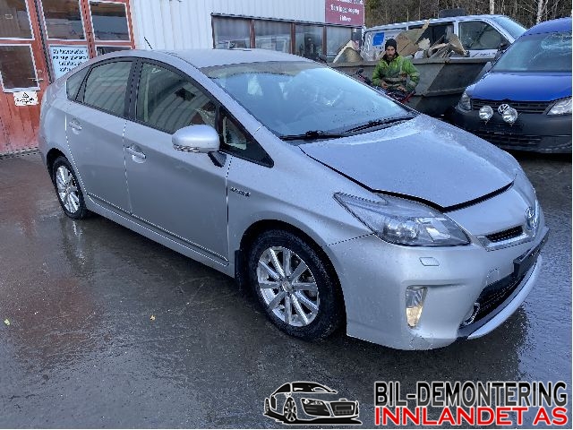 Rattaksel til Toyota Prius, 2009-2016 (Type III) (COMBI) (COMBI) (TOYOTA|4525047230)