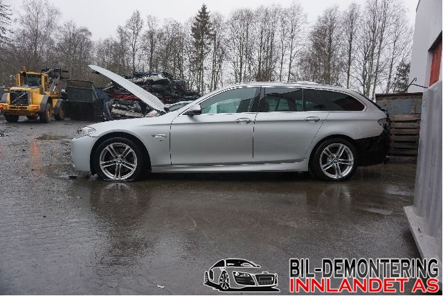 Ruteheis til BMW 5-Serie 2010-2017 (F10/F11) (F10/F11) (BMW|51 35 7 182 613|)
