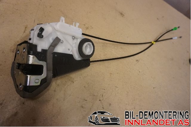 Låsekasse høyre til Toyota Yaris 2014-2020 (Type III, Fase 2)  (TOYOTA|690500D320|)