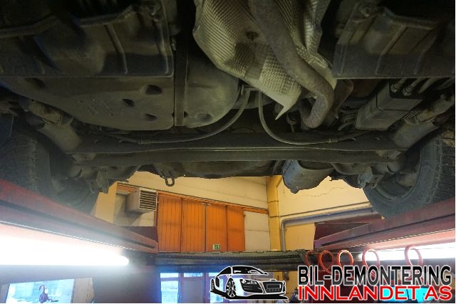 Bakaksel til Nissan Juke, 2010-2014 (Fase 1)  (NISSAN|555011KK0A)