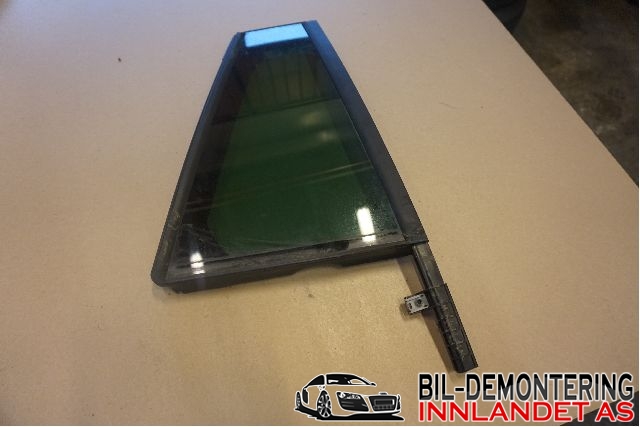 Diverse deler til Škoda Superb, 2015-->> (Type III)  (SKODA|3V9 845 214 E)