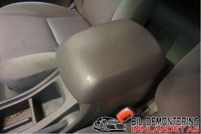 Sete armlene lokk til Toyota Hilux, 2012-2016 (TOYOTA|)