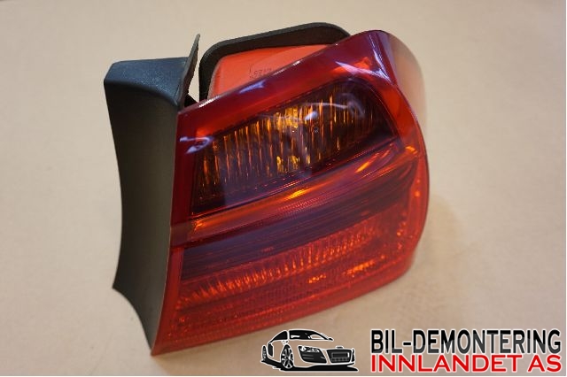 Baklykt høyre til BMW 3-Serie 2005-2011 (E90/E91/E92/E93) (E90/E91/E92/E93) (63 21 6 937 458||6937458)