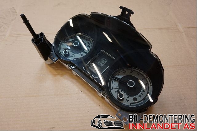 Instrumentpanel til Mitsubishi Pajero 2016-2019 (Type IV, Fase 2)  (MITSUBISHI||0306400417920)
