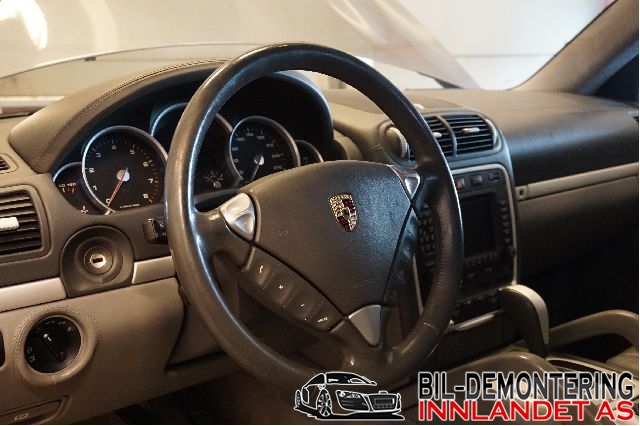 Dashbord til Porsche Cayenne, 2002-2006 (Fase 1) (9PA) (9PA) (PORSCHE|955 552 101 04)