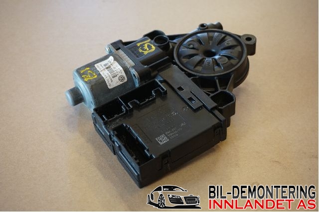Ruteheis høyre til VW Passat 2011-2015 (B7) (B7) (VOLKSWAGEN|3AA 959 702 A||3C0959792C)