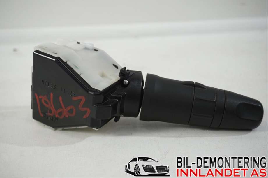 Bryter blink til Nissan X-Trail 2007-2014 (T31) (T31) (NISSAN|25540EM00E||7707SD)