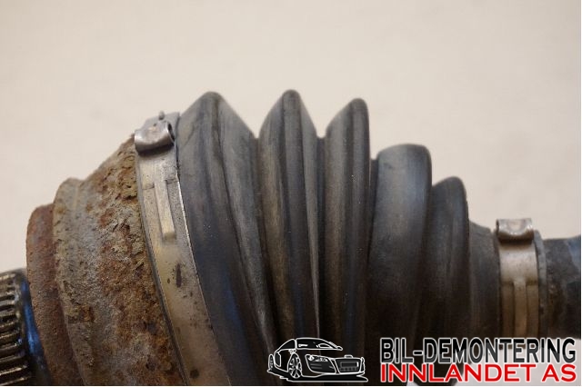 Drivaksel venstre foran til Audi Q5 2012-2017 (Type I, Fase 2) (AUDI|8R0407271C|)