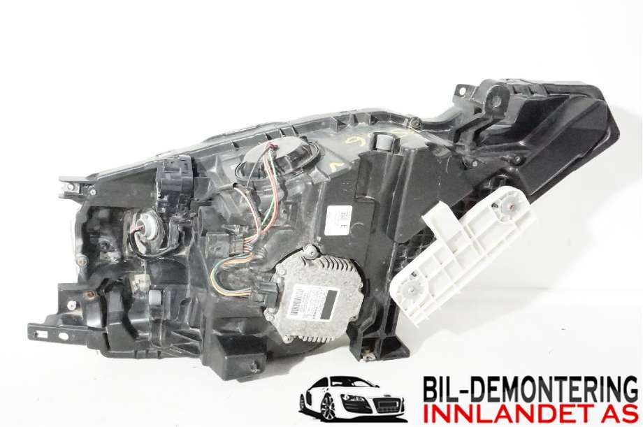 Frontlykt venstre halogen til Nissan Leaf 2011-2017 (Type I)  (NISSAN|260603NL5A||26060-3NL5A)