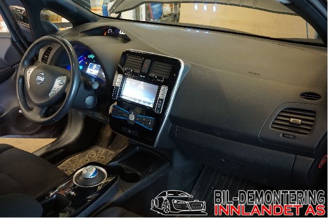 Dashbord til Nissan Leaf 2011-2017 (Type I)  (NISSAN|682003NL0B|985153NC0A|)