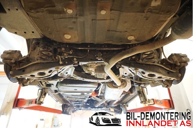 Travers bak til Toyota RAV4, 2016-2019 (Type IV, Fase 2)  (TOYOTA|5120648060)