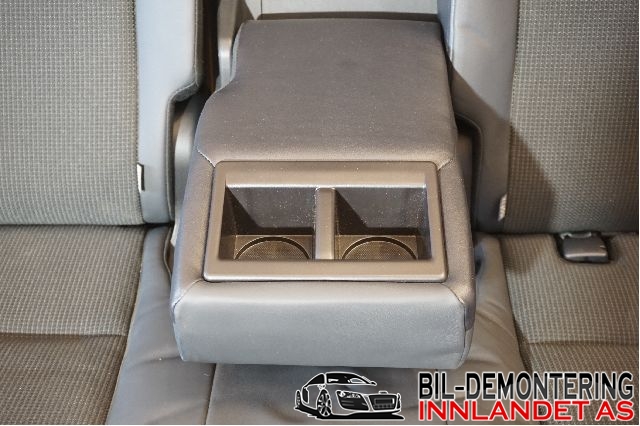 Sete bak til Toyota RAV4 2016-2019 (Type IV, Fase 2)  (TOYOTA|)