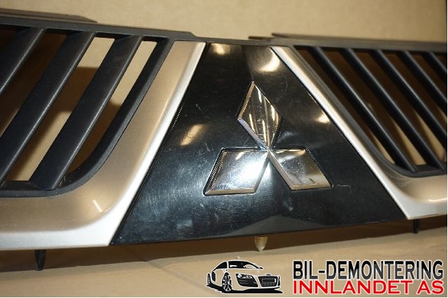 Grill til Mitsubishi Outlander 2007-2010 (Type II, Fase 1)  (MITSUBISHI|7450A037XA|)