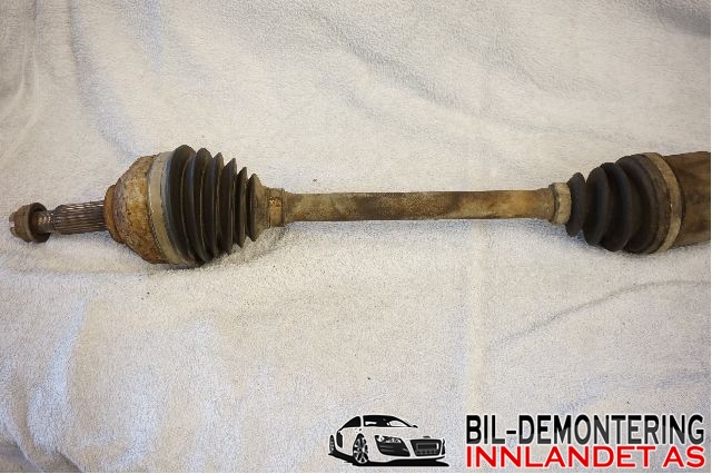 Drivaksel høyre foran til Opel Vivaro A 2006-2014  (OPEL|93856308|)