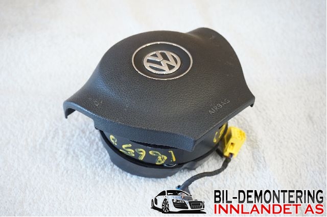 Airbag rattpute til VW Transporter / Caravelle 2009-2015 (Fase 2) (T5) (T5) (VOLKSWAGEN|7E0 880 201 AT||7E0 880 201 S)