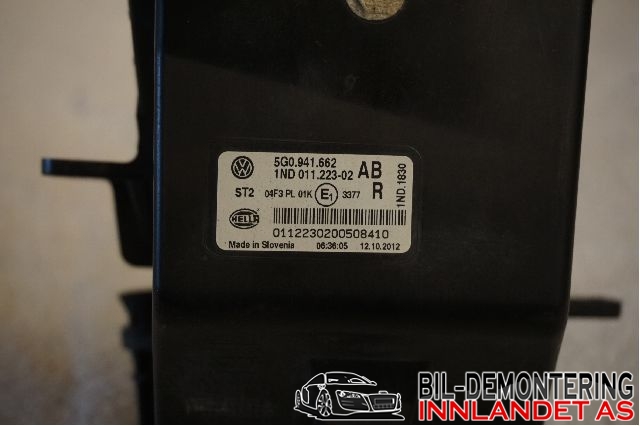 Tåkelykt høyre foran til VW Golf VII 2012-2017 (Fase 1) (VOLKSWAGEN|5G0 941 662|)