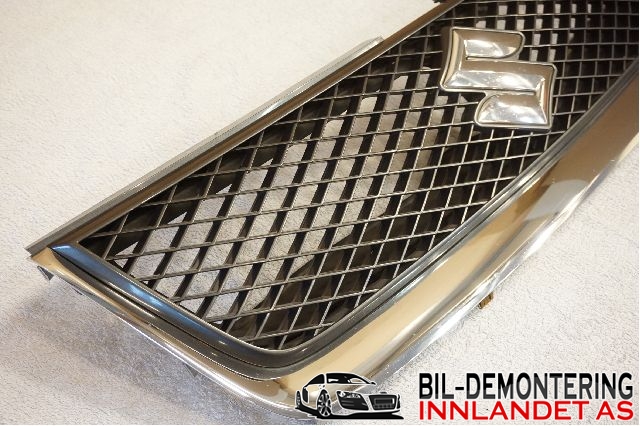 Grill til Suzuki Grand Vitara, 2005-2015 (Type III) (SUZUKI|)