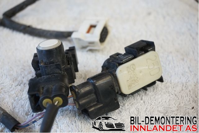Parkeringssensor foran til Mazda 6, 2015-2018 (Type III, Fase 2)  (MAZDA|KD47-67UC1)